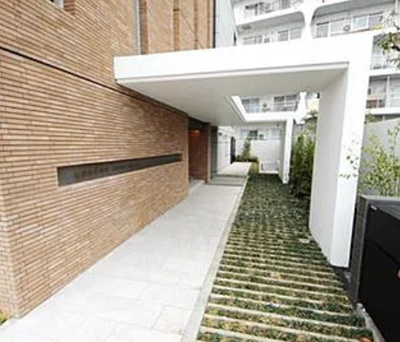 【エントランス】 | クアドール世田谷芦花公園