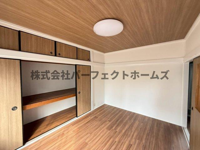 御幸東町戸建　賃貸の洋室|ゆったりした洋室です