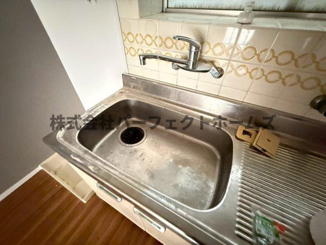 御幸東町戸建　賃貸のキッチン|キッチンでお料理をお楽しみください