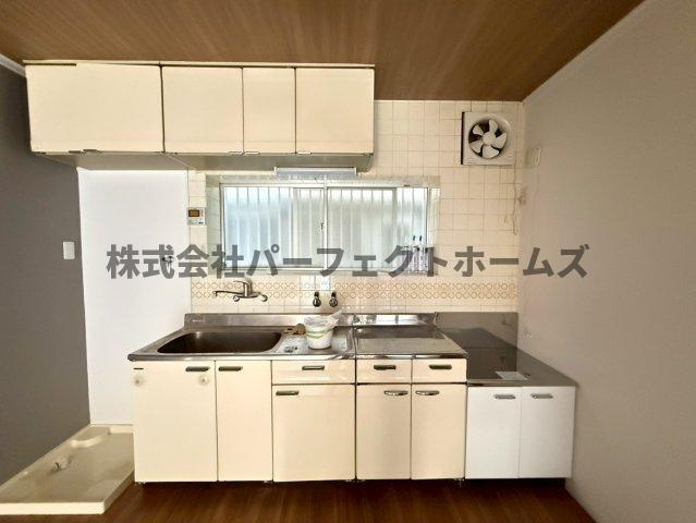 御幸東町戸建　賃貸のキッチン|お料理しやすいキッチンです