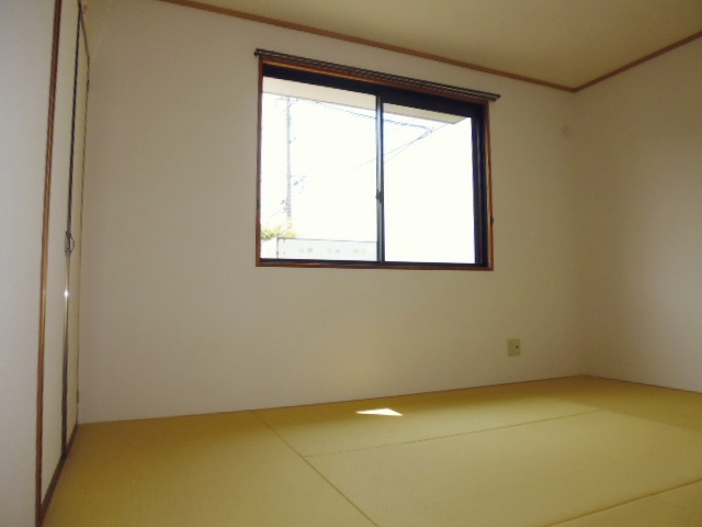 アルカジア石部Ｆの寝室|和室