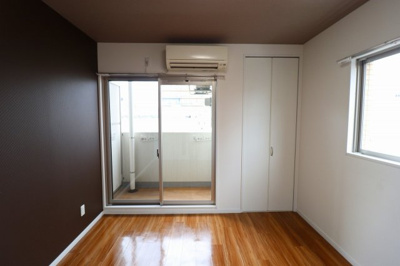 【寝室】 | ドゥエリング関目