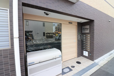 【エントランス】 | ドゥエリング関目