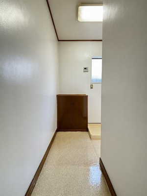 【内装】 | シャンデール