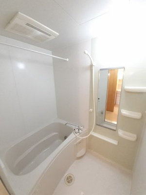 【浴室】 | パーク・メート | お風呂で日々の疲れを落としましょう