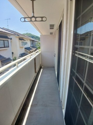 【バルコニー】 | エアリースクエア | バルコニー付きです