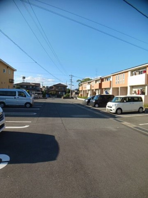 【駐車場】 | サンリット・スクエアＢ | 駐車場があります