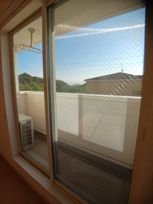 【バルコニー】 | サンリット・スクエアＢ | バルコニー付きです