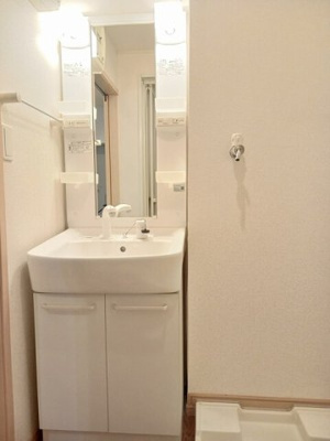 【洗面所】 | アンジュ | スペースが確保できる洗面所です