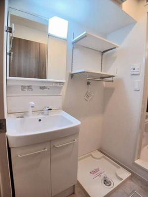 【洗面所】 | ルシエ | スペースが確保できる洗面所です