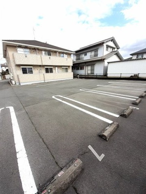 【駐車場】 | ヴァンヴェールＡ | 駐車場です