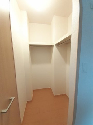 【収納】 | ラルジュグリーンＦ | 便利な収納スペースです