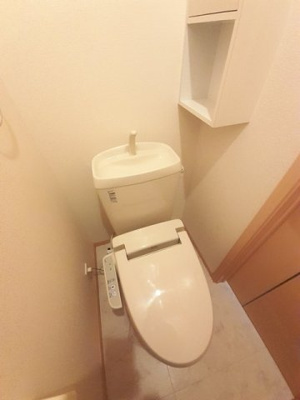 【トイレ】 | ラルジュグリーンＦ | シンプルで使いやすいトイレです