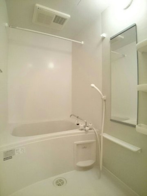 【浴室】 | アンジュ・ルナ | お風呂で日々の疲れを落としましょう