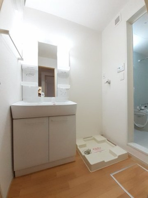 【洗面所】 | ベラカーネ | コンパクトで使いやすい洗面所