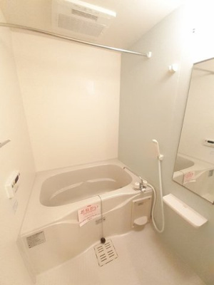 【浴室】 | ベラフィオーレ | 落ち着いた空間のお風呂です