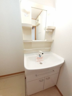 【洗面所】 | ヴァンエコールＢ | 脱衣スペースもあります
