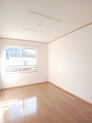 【内装】 | ヴァンエコールＢ | 明るい色調の室内です