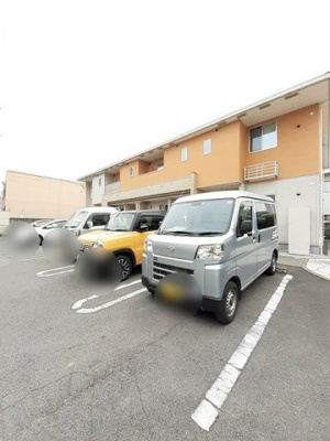 【駐車場】 | レジデンス穂垣 | カースペースがあります