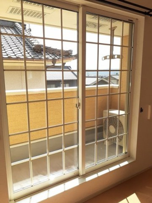 【バルコニー】 | ヴィオーラ | 暖かな日差しのふりそそぐバルコニー