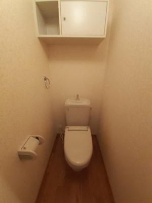 【トイレ】 | アール・ド・ヴィーヴルＣ | ゆったりとした空間のトイレです