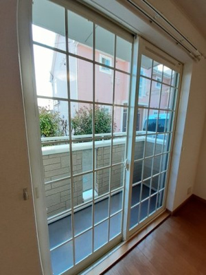 【バルコニー】 | アール・ド・ヴィーヴルＣ | 開放的で明るい空間を演出してくれるバルコニーです