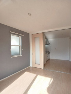 【内装】 | プリエ | 明るい室内です