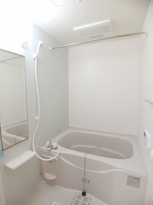 【浴室】 | ロジュマングラシューＩ | 日々の暮らしに欠かせないお風呂です