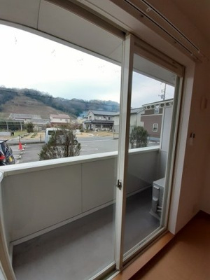 【バルコニー】 | ベル・オーブ・メゾンＣ | 陽当たり良好なバルコニーです