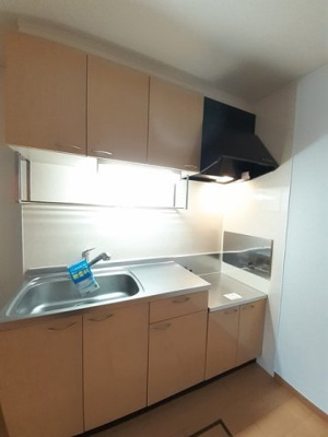 【キッチン】 | ベル・オーブ・メゾンＣ | コンパクトなキッチンで掃除もラクラク