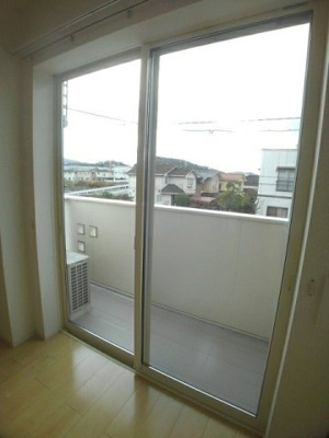 【バルコニー】 | アドバンス | 落ち着いた時間を過ごせるバルコニーです