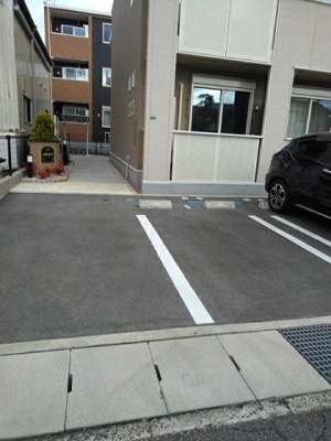 【駐車場】 | アドバンス | 駐車スペースもあります