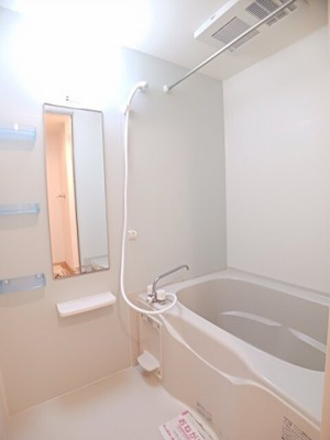 【浴室】 | サンリットアヴェニュー | 落ち着いた空間のお風呂です