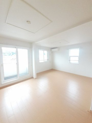 【居間・リビング】 | エスペランサＡ | 使いやすいリビングです