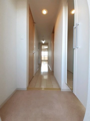 【玄関】 | グリシナ | 明るい玄関です