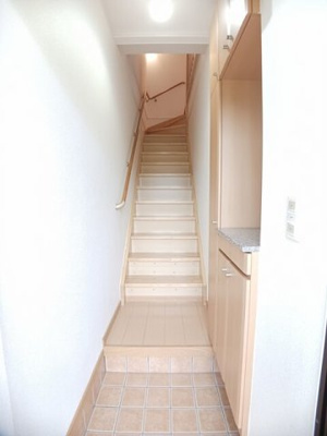 【玄関】 | クリスタルコート | 玄関です