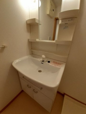 【洗面所】 | ピアコートⅠ | 使いやすい洗面所です