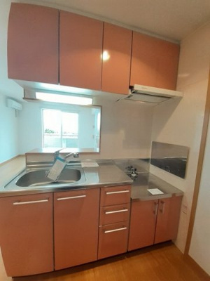 【キッチン】 | ピアコートⅠ | コンパクトなキッチンで掃除もラクラク