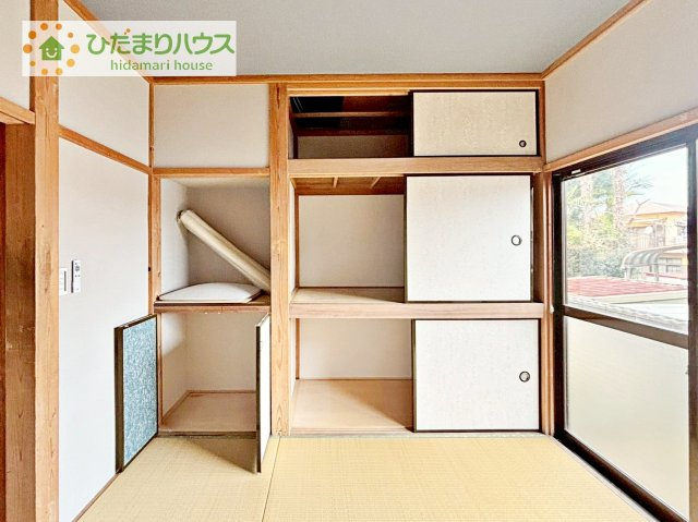 【収納】 | 阿見町大字青宿　中古戸建 | 和室の収納は横開きクローゼット！
しまった物の出し入れも楽々です(^^)