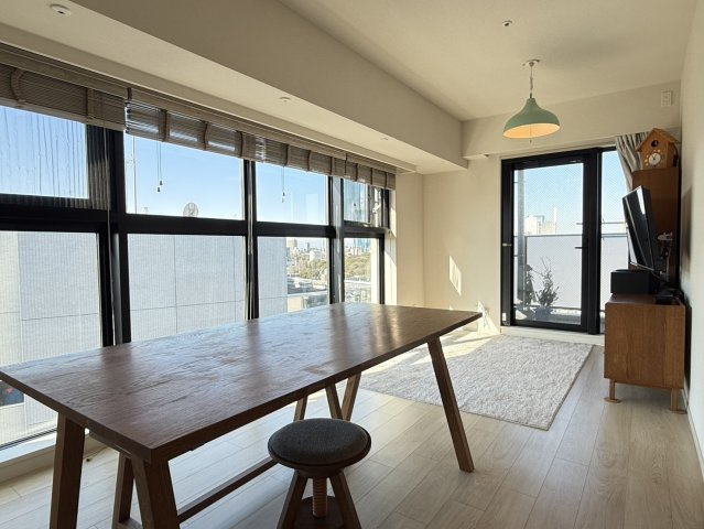 【居間・リビング】