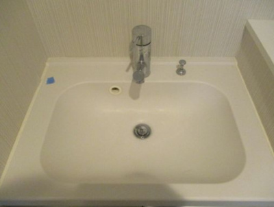 【独立洗面台】 | Cafe de La Paix Tokyo