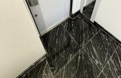 【玄関】 | Cafe de La Paix Tokyo