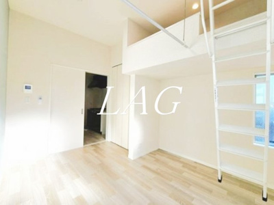 【寝室】 | プレジール中町 | 寝室です。