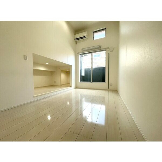 【寝室】ミリオンベル 