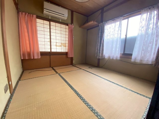山口市折本2丁目の和室