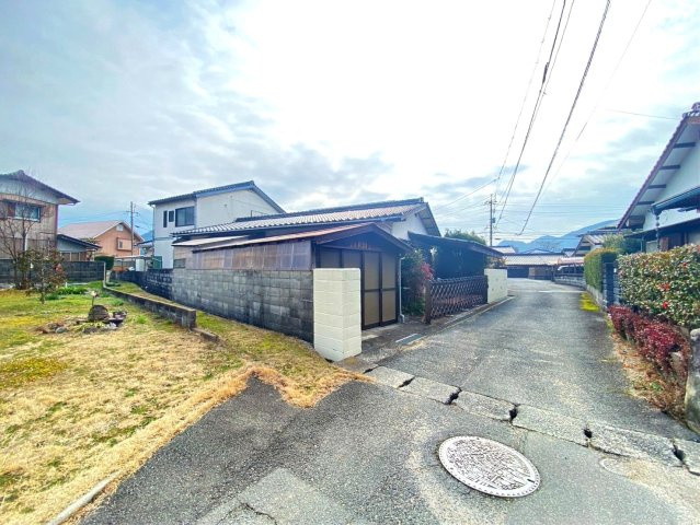 山口市折本2丁目の前面道路含む現地写真