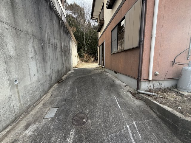 豊田市石飛町貸戸建の駐車場