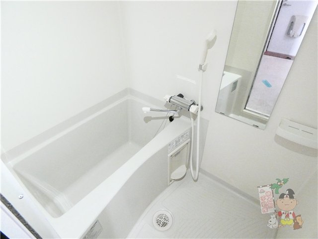 ＲＡＳＡ　ＷＡＶＥの浴室