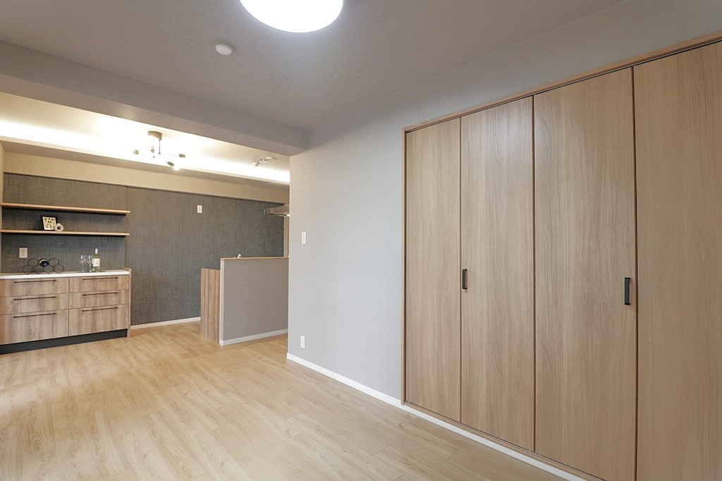 【居間・リビング】の画像