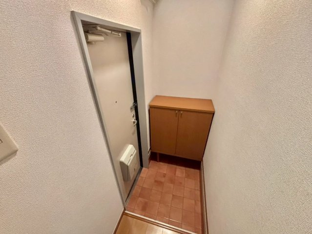 フラッツネオシティーの玄関